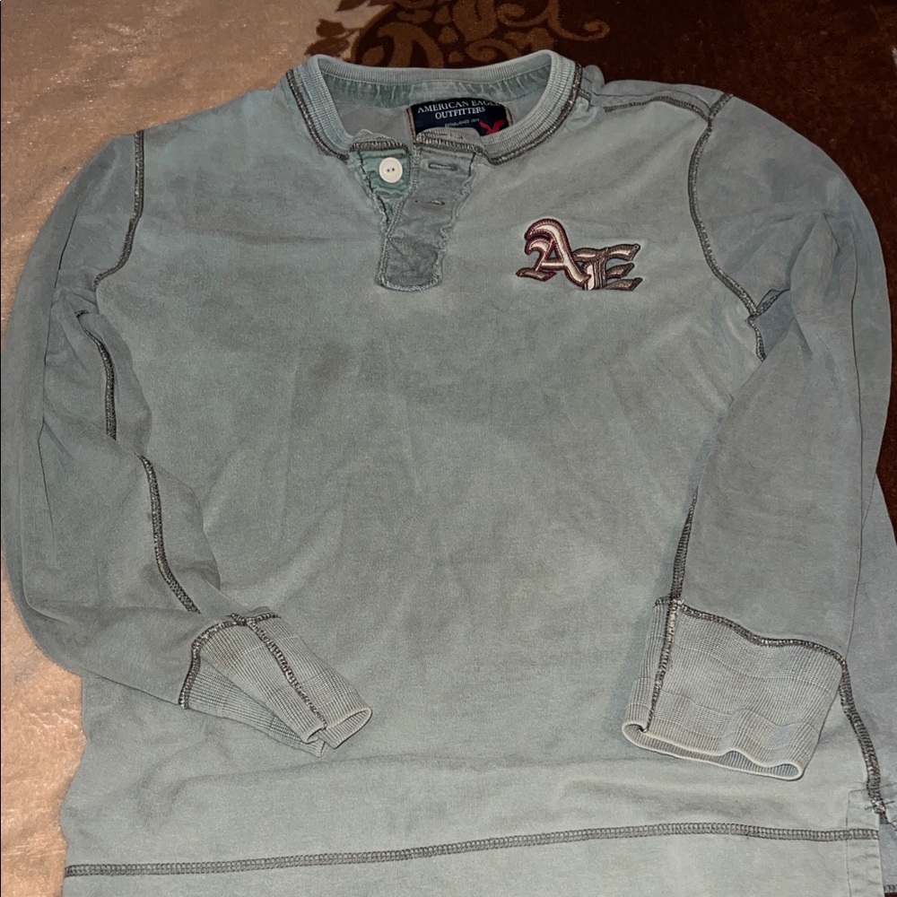 American Eagle Outfitters long sleeve Henley